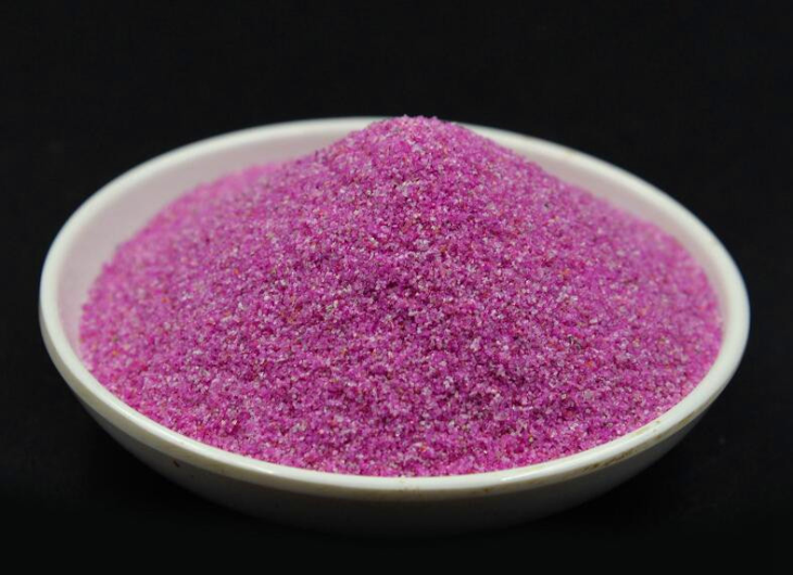 Pink aluminium oxide